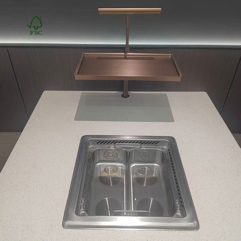 Easy-clean restaruant table 