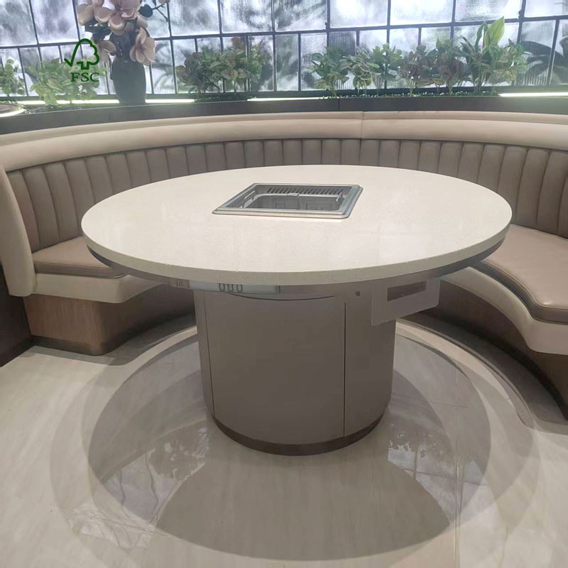 Sturdy restaruant table 