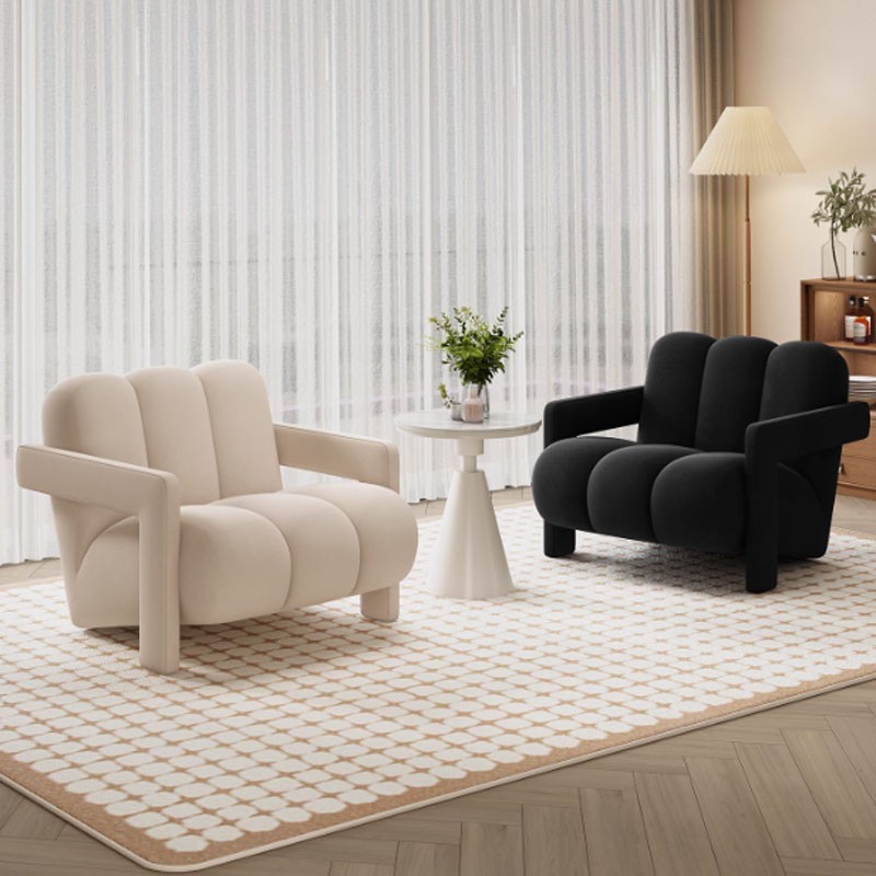 Sturdy sofa 