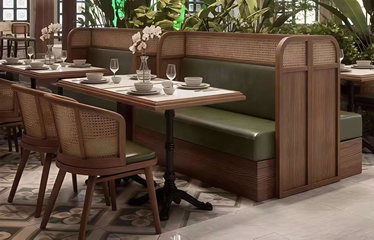 Customization OEM ODM ECO Modern Luxury Dining Set with Solid Wood Table and Leather Upholstered Chairs for Nordic  Restaurant
